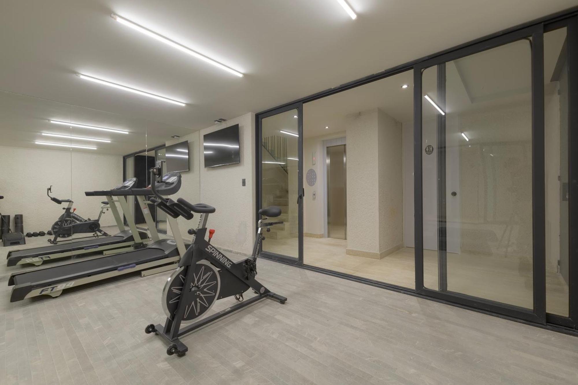 Capitalia - Luxury Apartments - Aristoteles Мехіко Номер фото